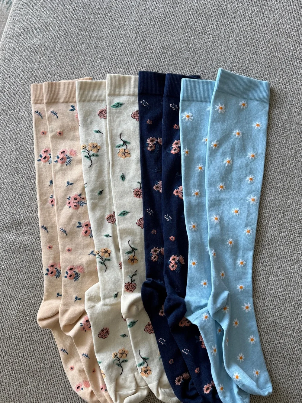 NEW 4 Pairs Floral Compression Socks - Light Blue, Navy, Cream, Beige - Picture 1 of 6